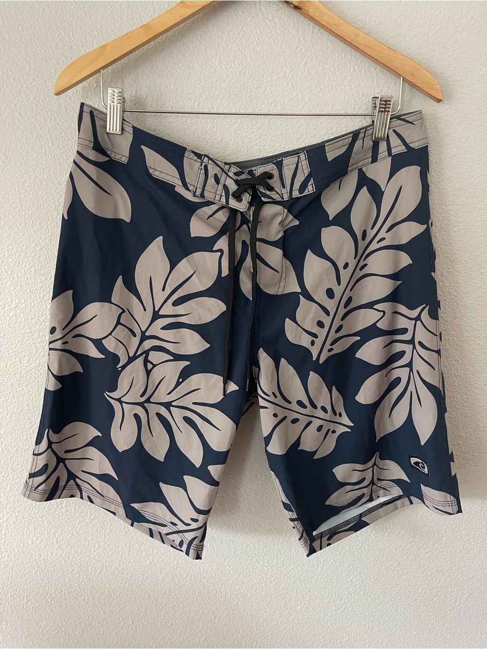 Hawaiian Performance Surfwear Swimming Shorts Size 32